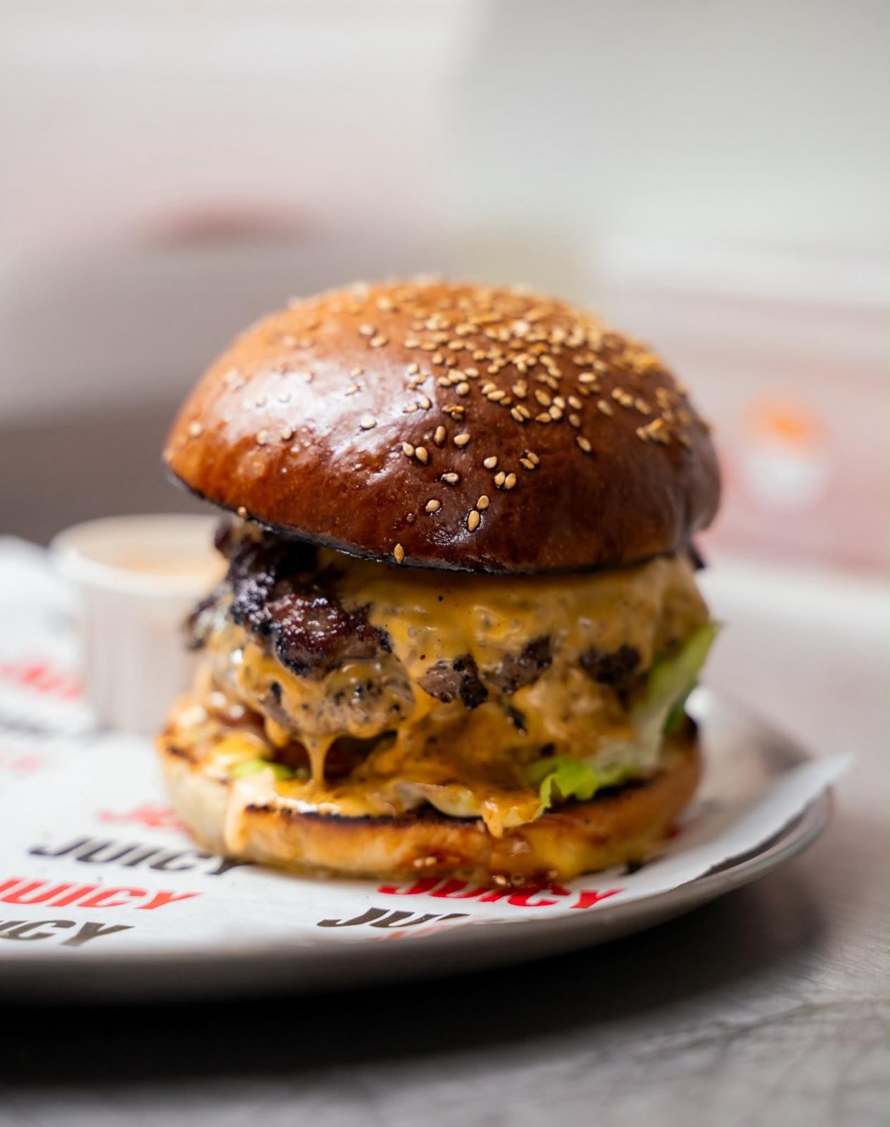 Juicy Burger
